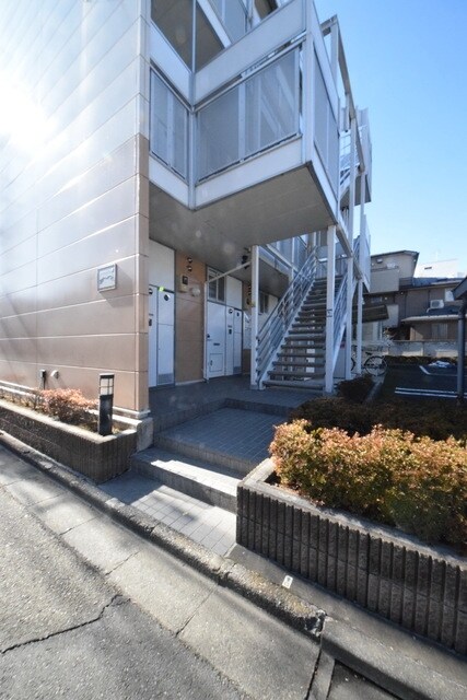 物件内観写真5　(外観・共用部分)