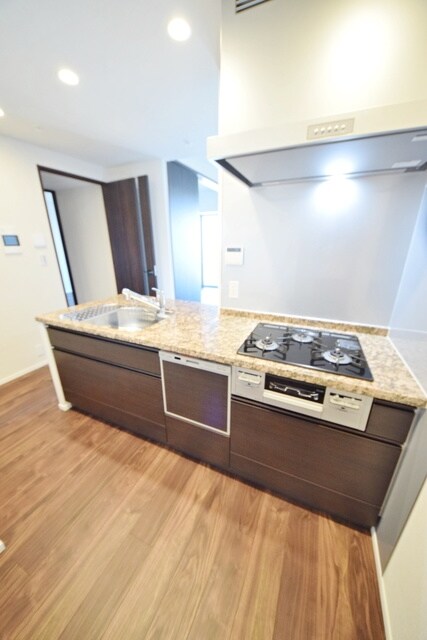 物件内観写真5　(★システムキッチン★)