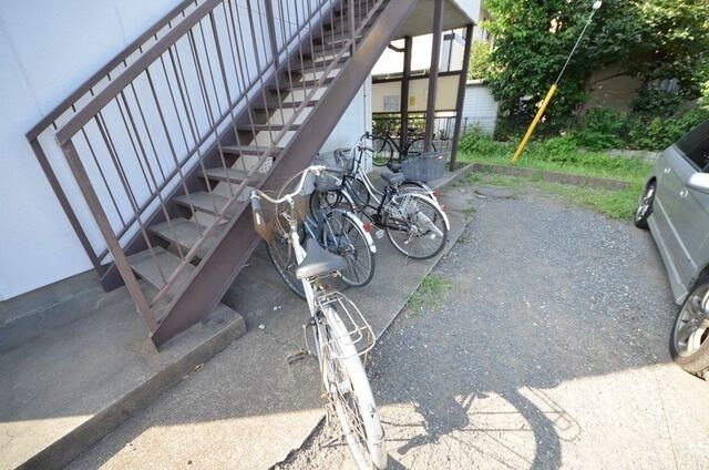 物件内観写真5　(外観・共用部分)