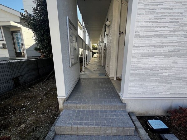 ロビー(ご来店楽しみにお待ちしております。)