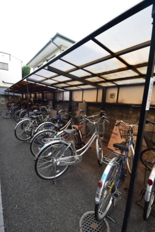 その他(★屋根付き駐輪場★)