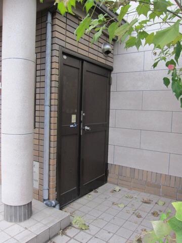 物件内観写真15　(ゴミはこちらに)