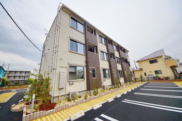 外観(タウンハウジング府中店まで)