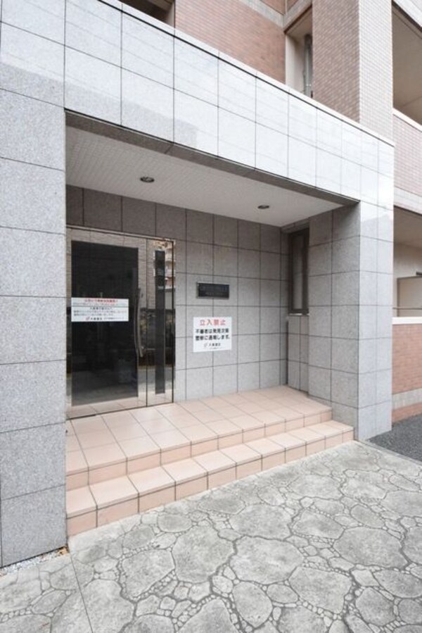 エントランス(外観・共用部分)