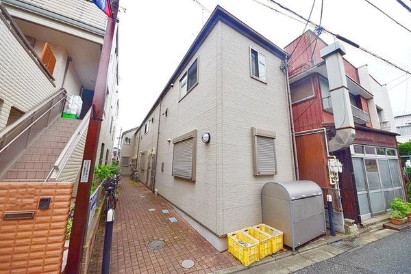 外観(★駅が近くて通勤通学に便利です★)