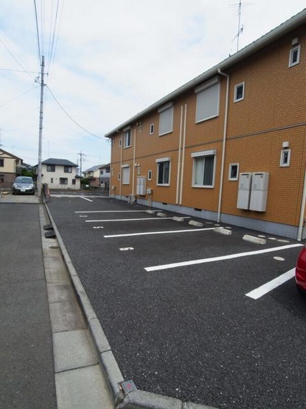 駐車場(♪敷地内駐車場♪)