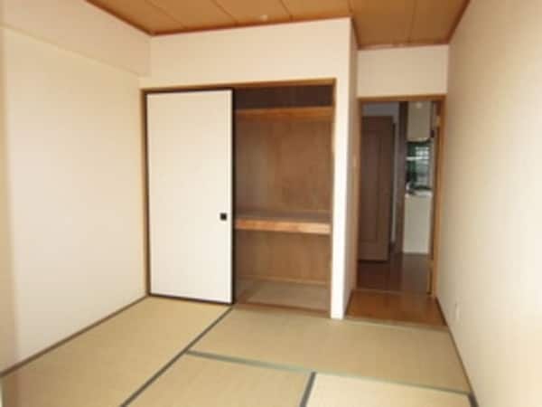 収納(★和室には大きな押し入れがあります★)