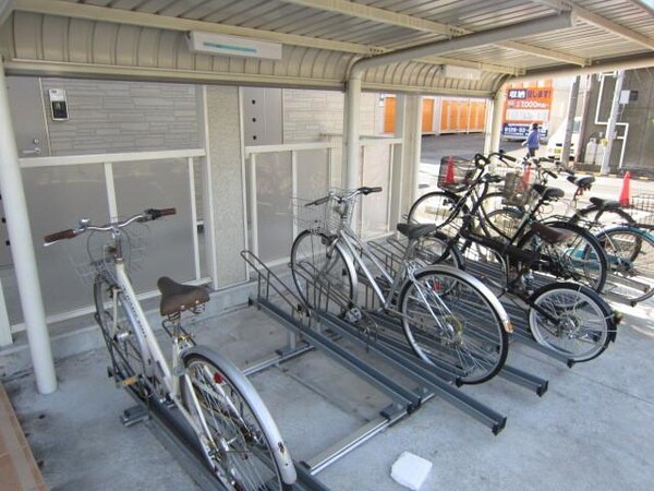 その他(★屋根付き自転車置き場★)