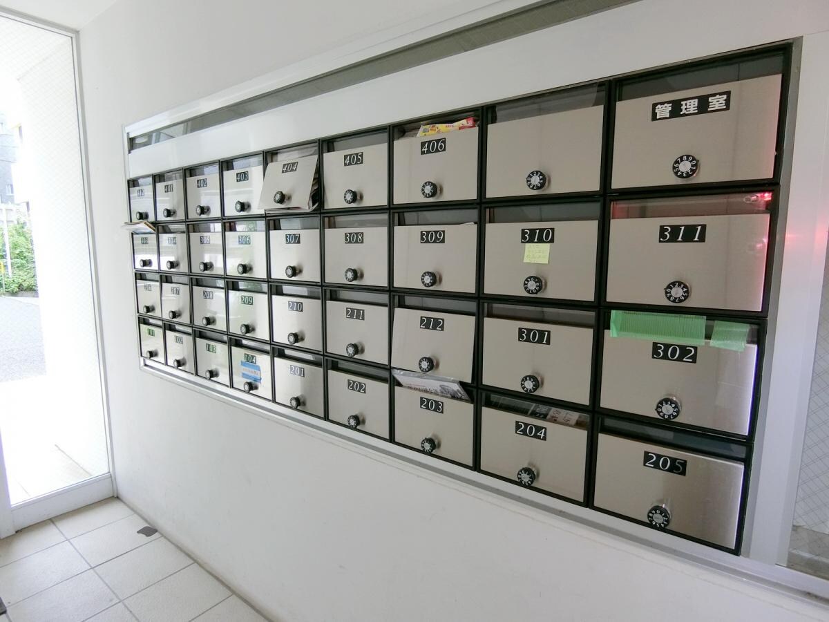 物件内観写真10　(集合郵便受け)
