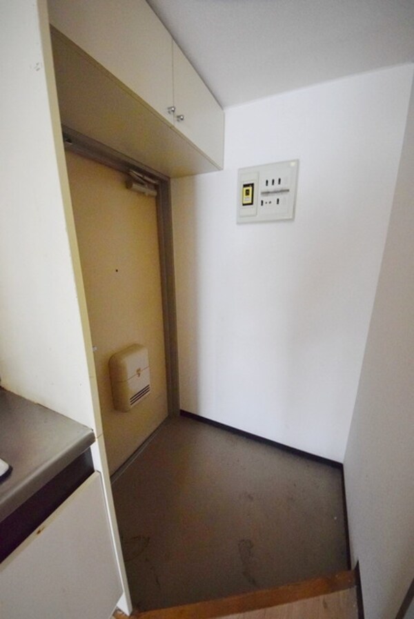 玄関(別部屋参考写真)