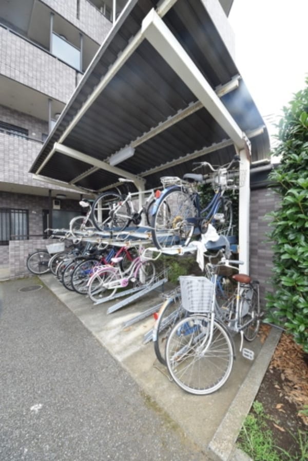 その他(★屋根付き駐輪場★)