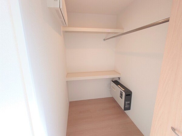 収納(同施工会社　参考写真)