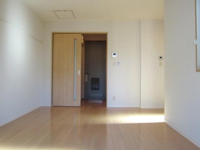 物件内観写真2　(★日当たり良好です★)