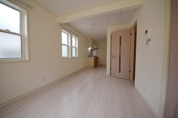 リビング・居室(タウンハウジング府中店まで)