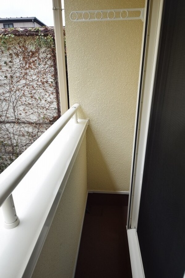 バルコニー(タウンハウジング府中店まで)