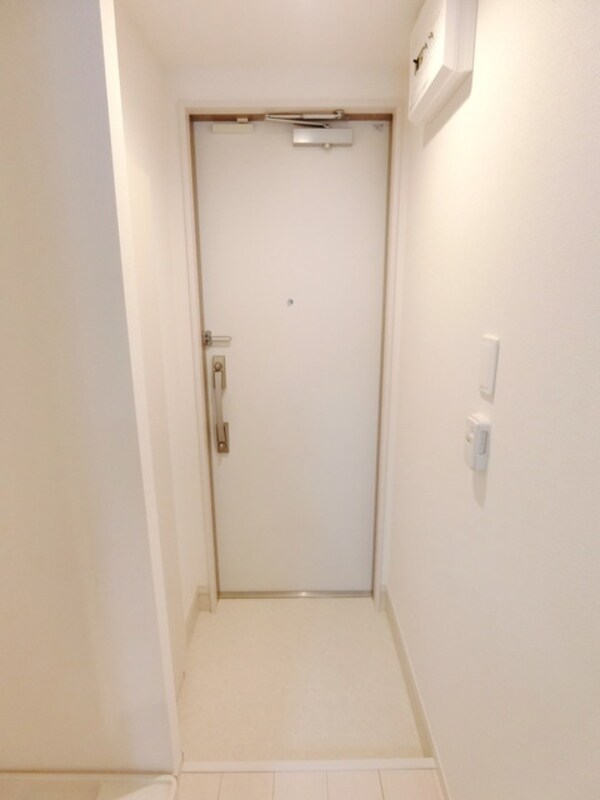 玄関(☆玄関☆収納付き☆)