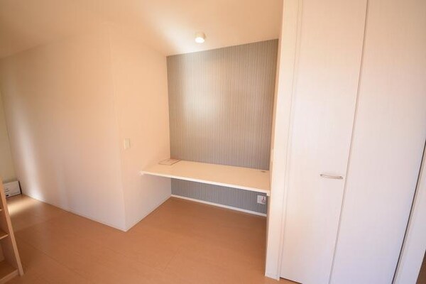 その他(★パソコンデスクとして使えますね♪★)