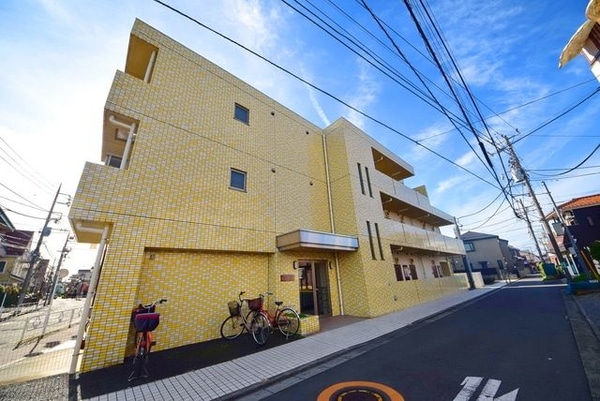 外観(タウンハウジング府中店まで)