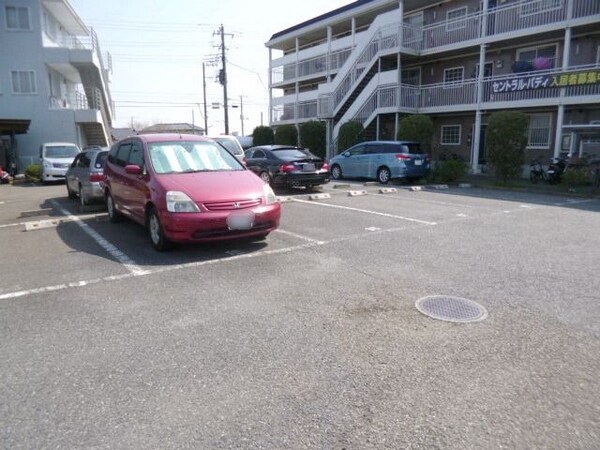 駐車場(★専用駐車場★)
