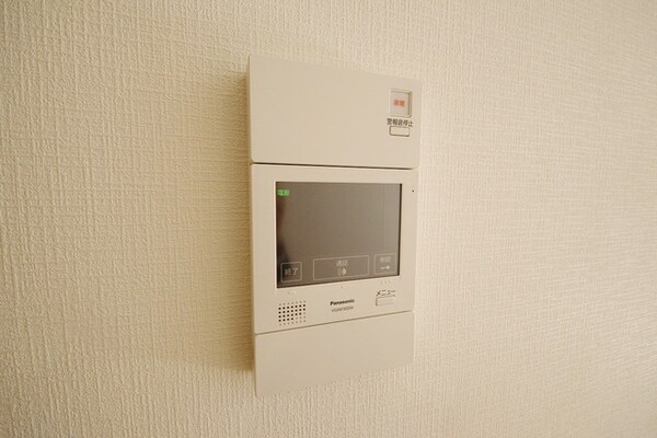 セキュリティ(★モニター付きのインターホンです★)