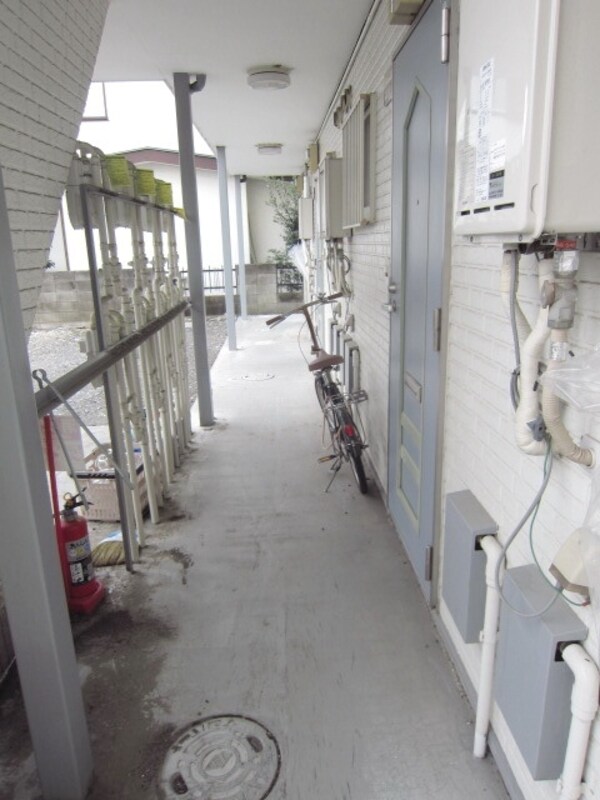 エントランス(★お部屋の前の廊下です★)