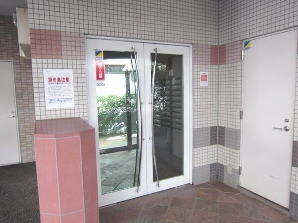 エントランス(★きれいなエントランスです★)