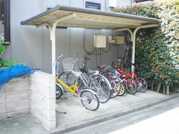 エントランス(★駐輪スペース★)