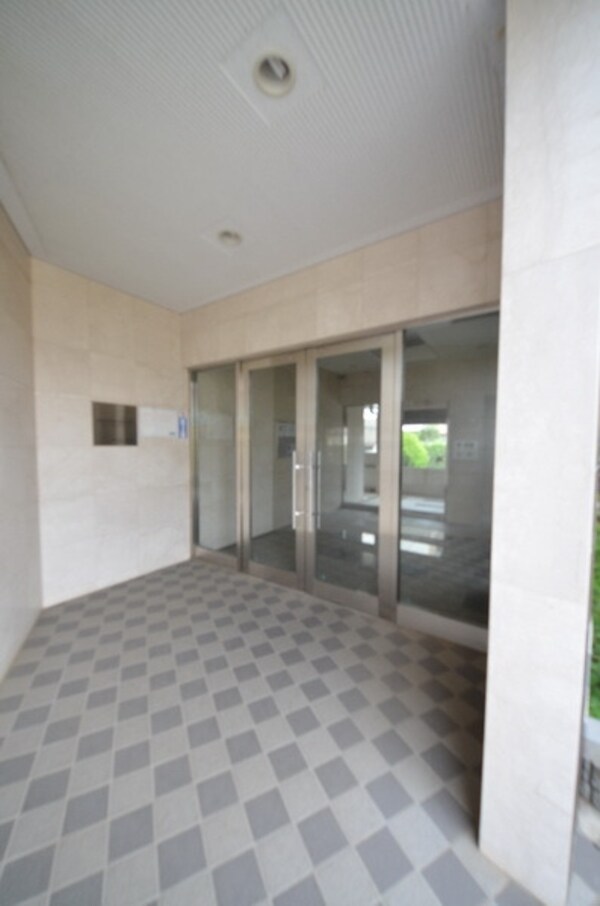 エントランス(外観・共用部分)