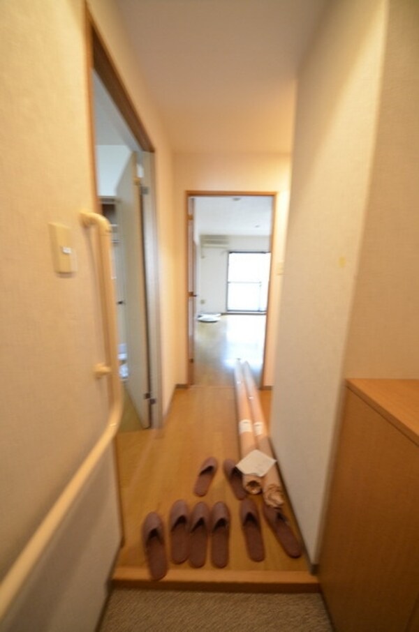 玄関(広い玄関)