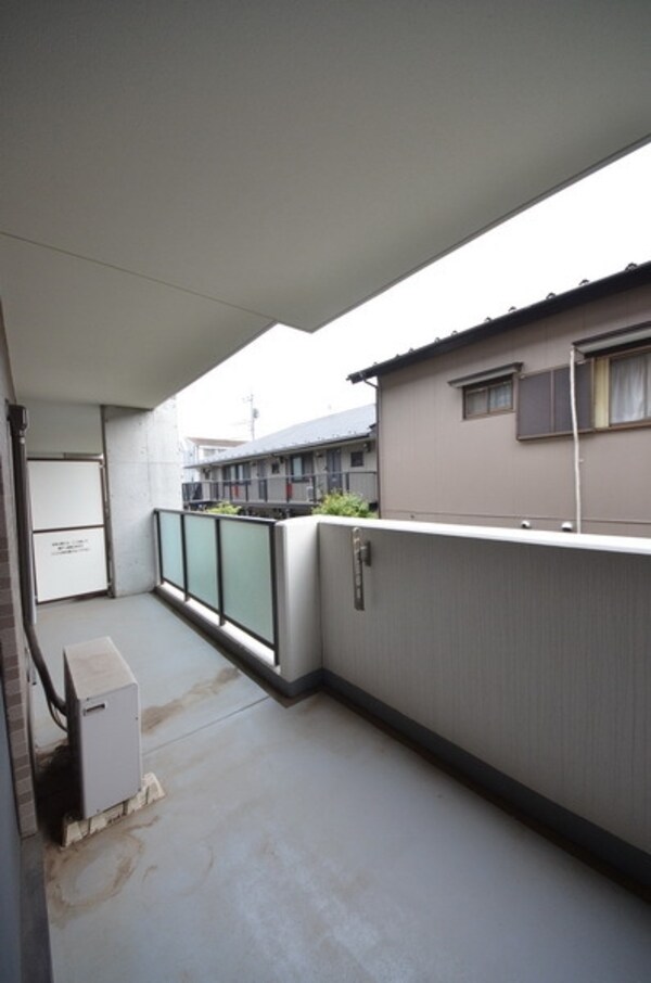 設備(広いバルコニー)