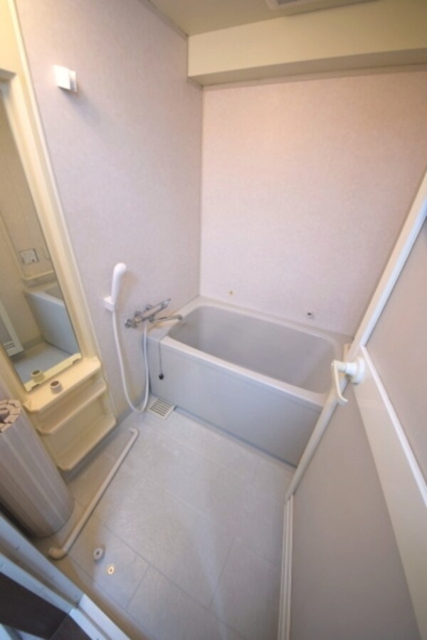 バス／シャワールーム等(★バスルーム★)