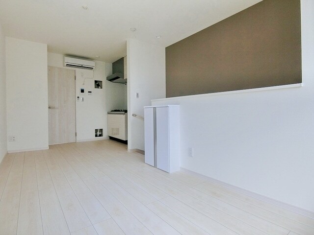 物件内観写真2　(居室)