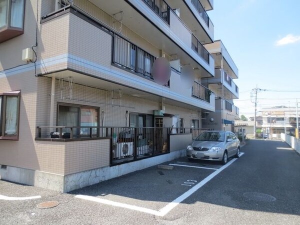駐車場(駐車場)