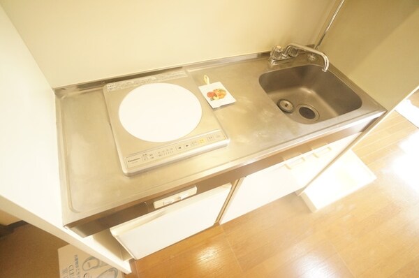 キッチン(キッチン下収納あります♪使い勝手の良いキッチンです☆)