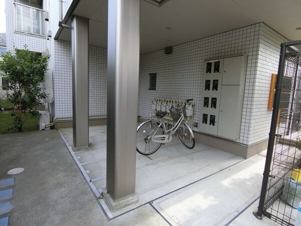 共有部分(自転車置き場)