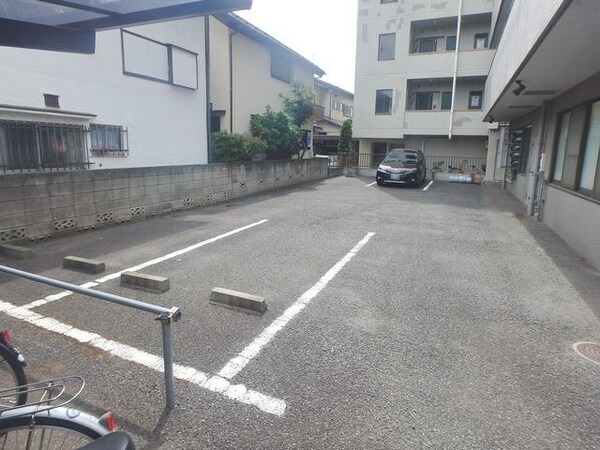 駐車場(★駐車場★)