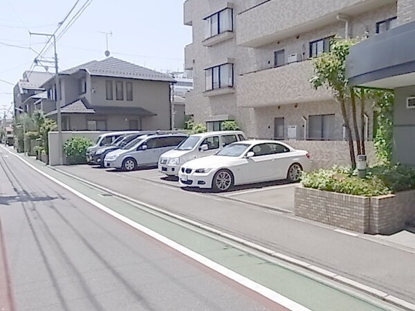 駐車場(★敷地内駐車場★)