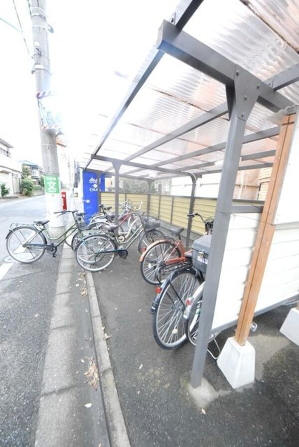 共有部分(自転車置き場)