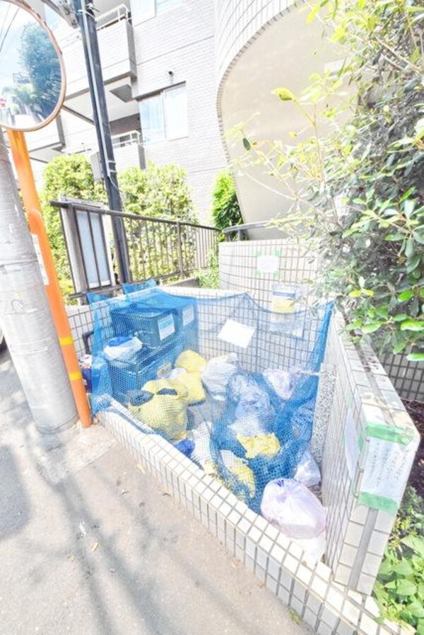 共有部分(★ゴミ置き場★)