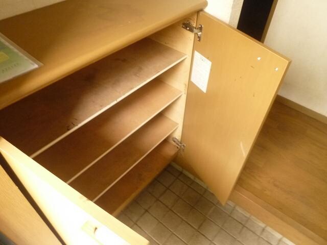 物件内観写真8　(いい玄関ですね♪)