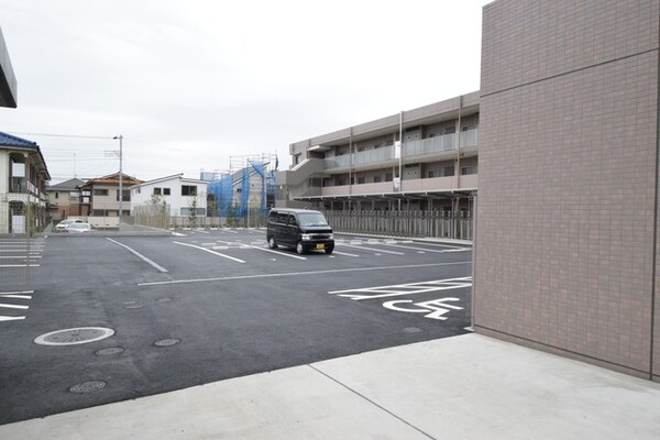 駐車場(★駐車場★)
