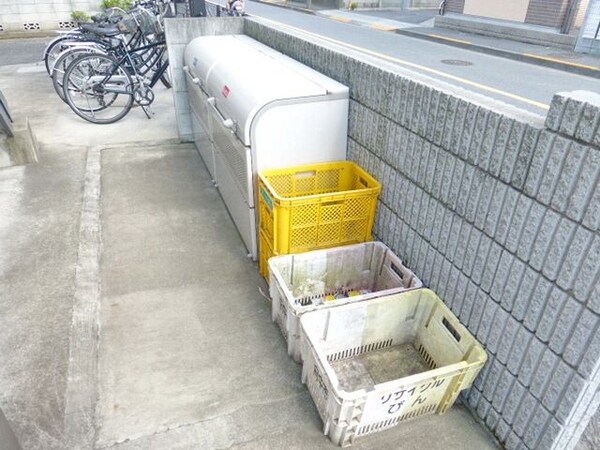 共有部分(★　敷地内、ごみ置き場　★)