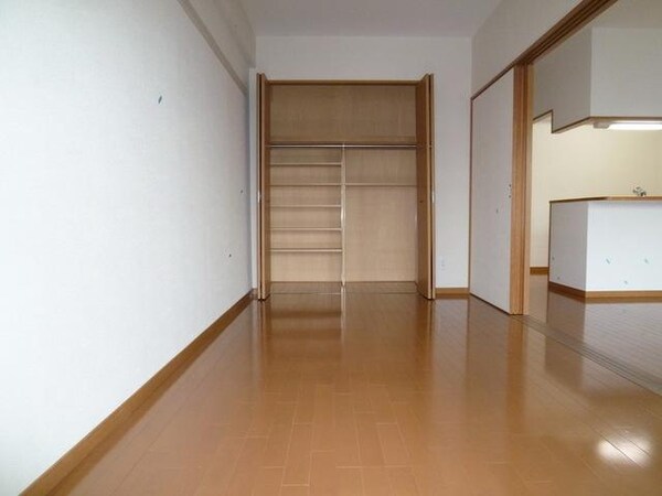 その他室内・内装(★５．３帖の綺麗な洋室です★)