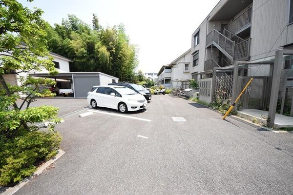 駐車場(★駐車場★)