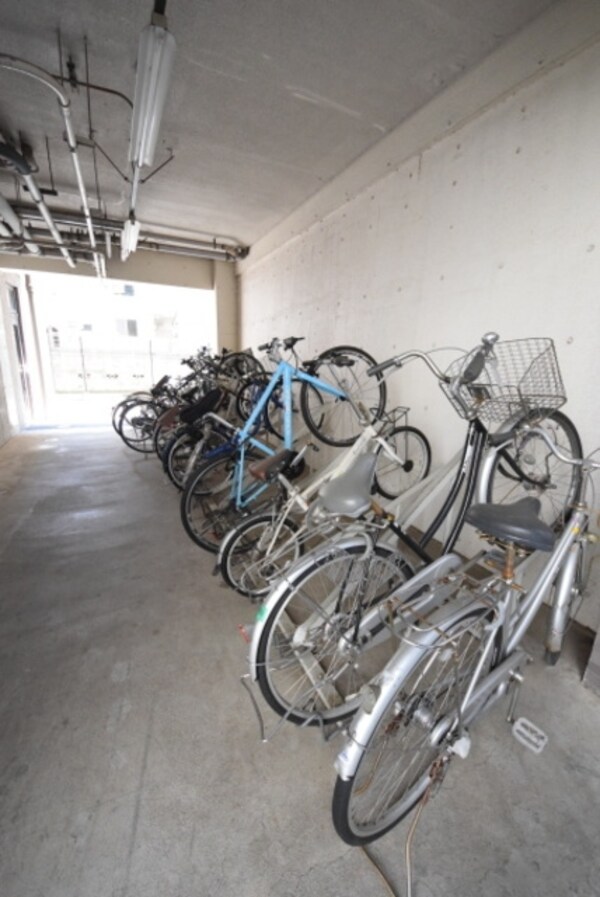 駐車場(★屋根付き駐輪場★)