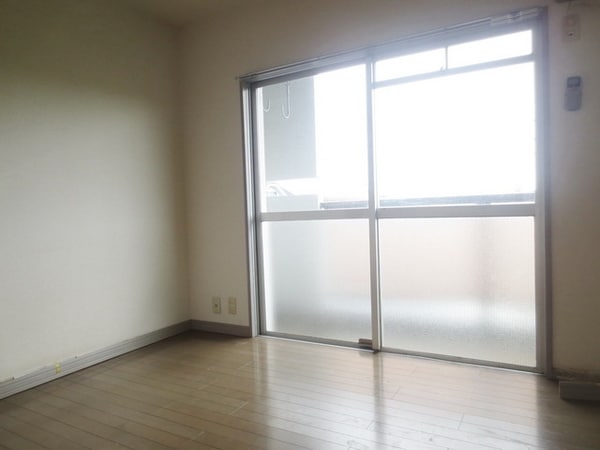 リビング・居室(★洋室6帖★)