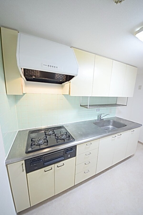 キッチン(★大型システムキッチン★)