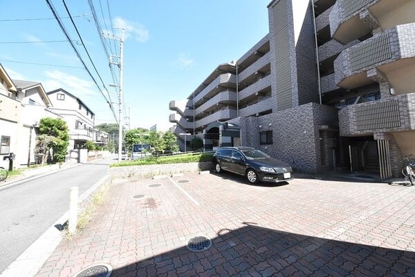 駐車場(★駐車場★)