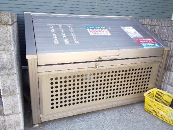 共有部分(ゴミ置場)