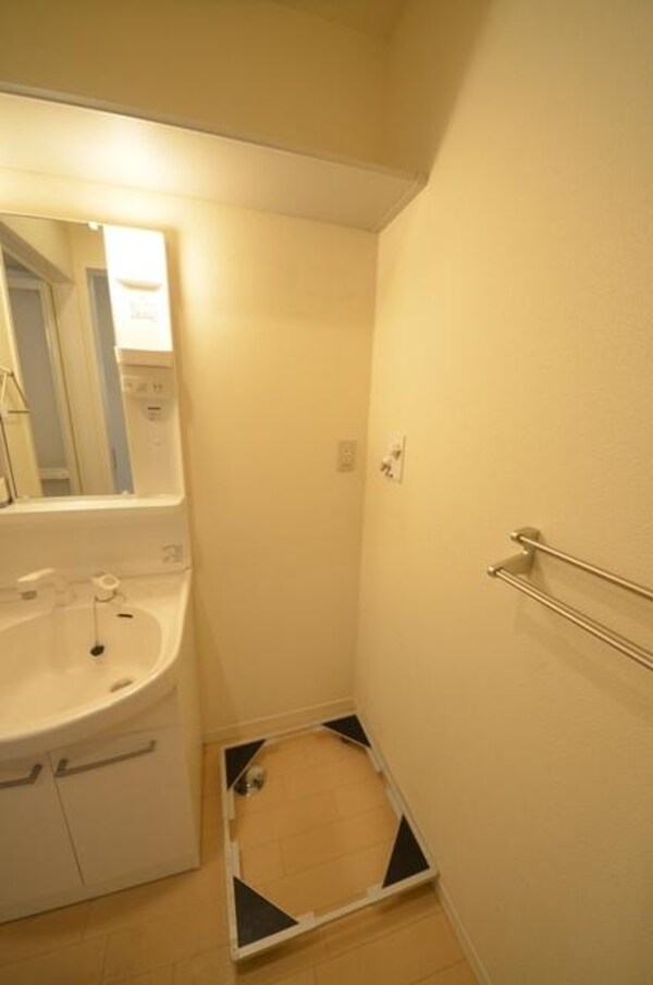 洗面(屋内洗濯機置場)